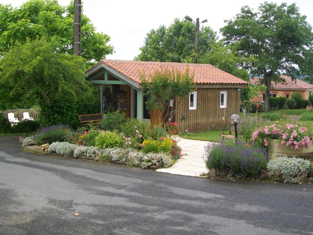 Logis Hotel Restaurant La Bastide Villefranche-du-Perigord Exterior photo